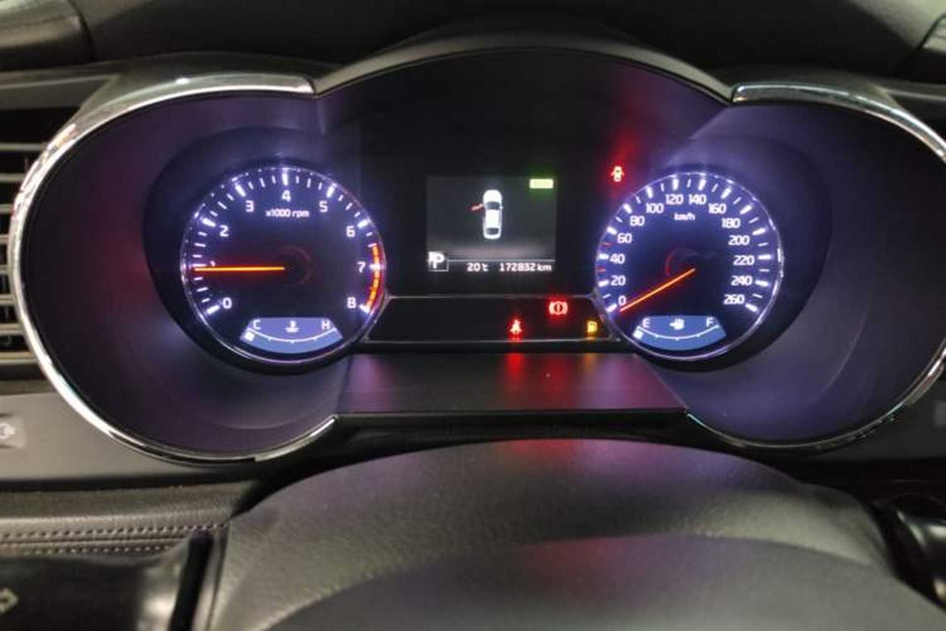 Used Kia K5 2014 2.0L Automatic LUXURY Odometer Close Up