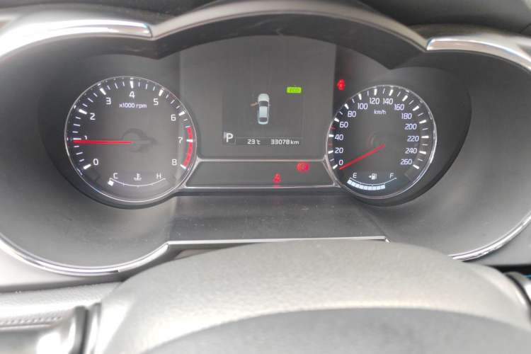 Used Kia K5 2014 2.0L Automatic LUXURY Odometer Close Up