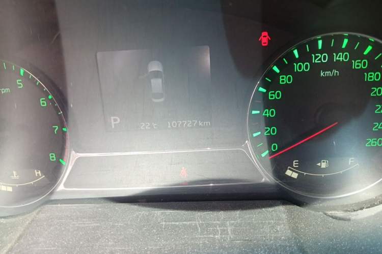 Used Kia K5 2014 2.0L Automatic LUXURY Odometer Close Up