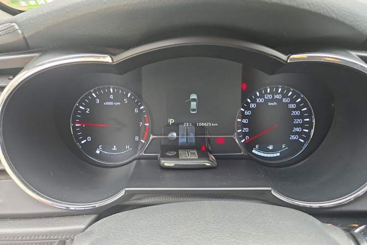 Used Kia K5 2014 2.0L Automatic LUXURY Odometer Close Up