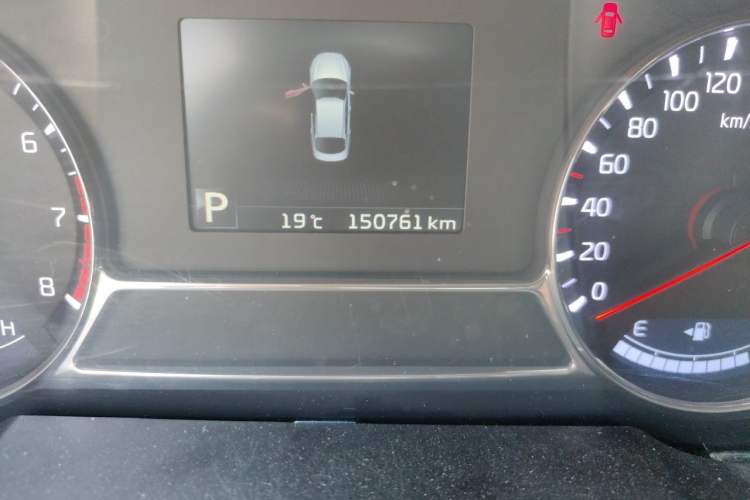 Used Kia K5 2014 2.0L Automatic LUXURY Odometer Close Up