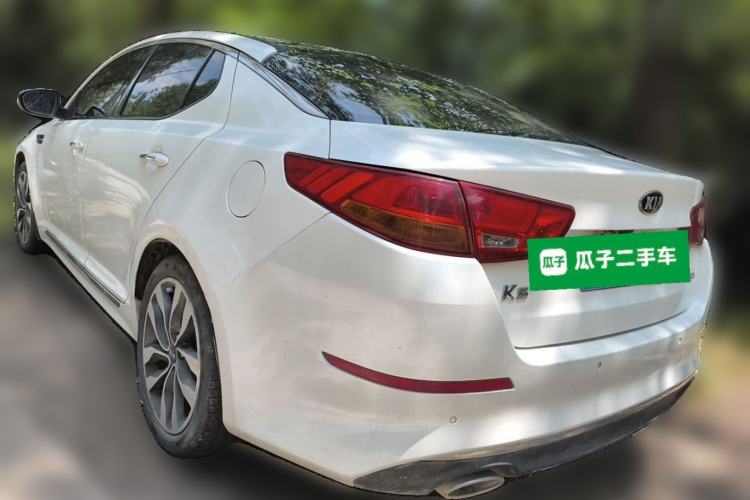 Used Kia K5 2014 2.0L Automatic LUXURY Rear Left 45 Deg