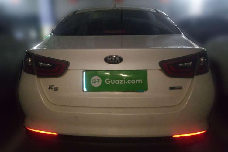 Used Kia K5 2014 2.0L Hybrid Luxury Edition Rear