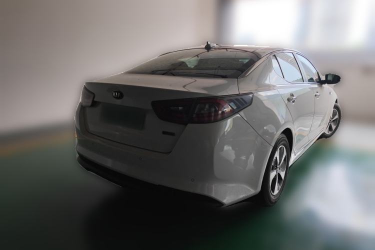 Used Kia K5 2014 2.0L Hybrid Luxury Edition Rear Right 45 Deg