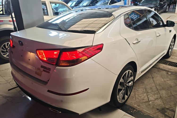 Used Kia K5 2014 2.0L Automatic LUXURY Rear Right 45 Deg