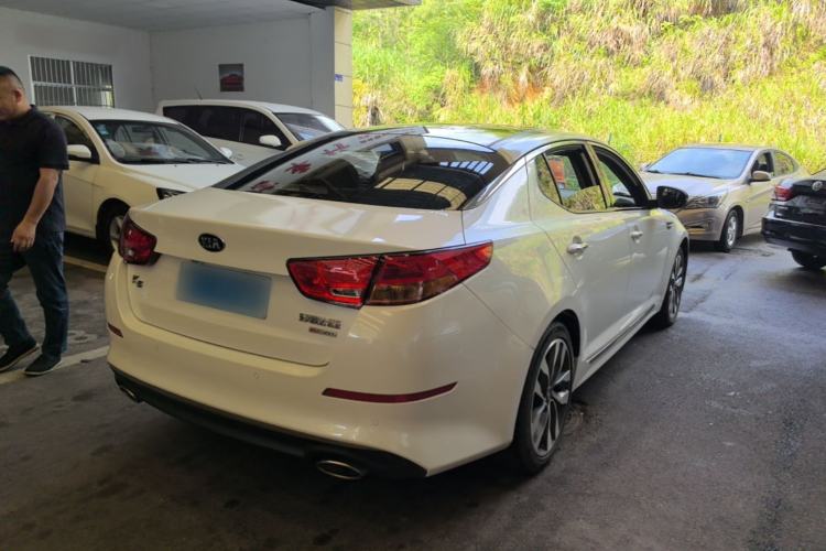 Used Kia K5 2014 2.0L Automatic LUXURY Rear Right 45 Deg