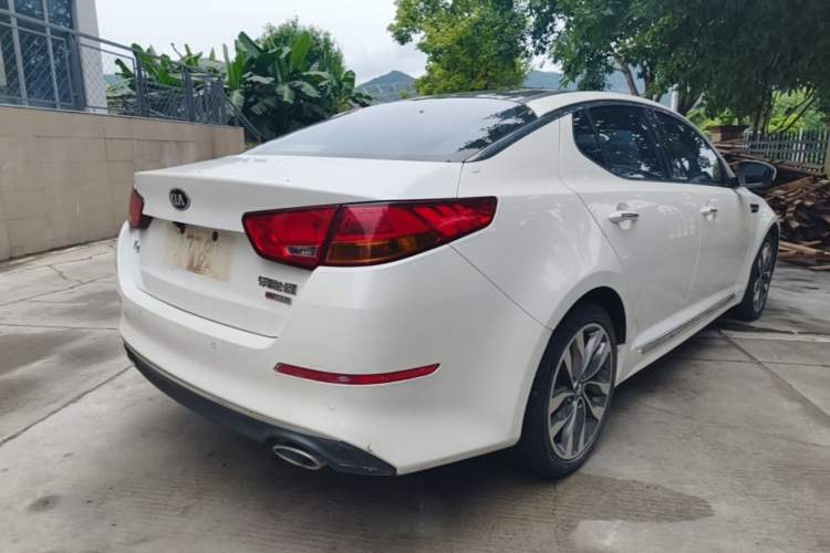 Used Kia K5 2014 2.0L Automatic LUXURY Rear Right 45 Deg