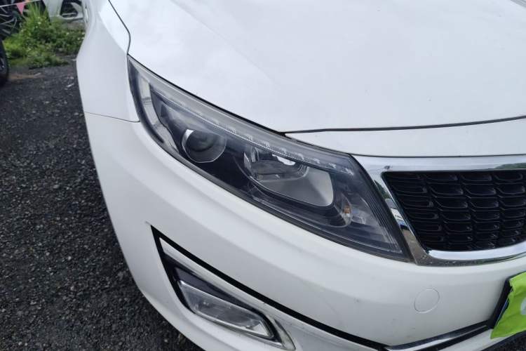 Used Kia K5 2014 2.0L Automatic LUXURY Right Front Headlight