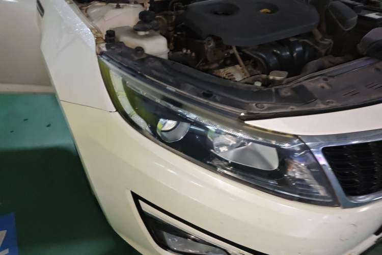 Used Kia K5 2014 2.0L Automatic LUXURY Right Front Headlight