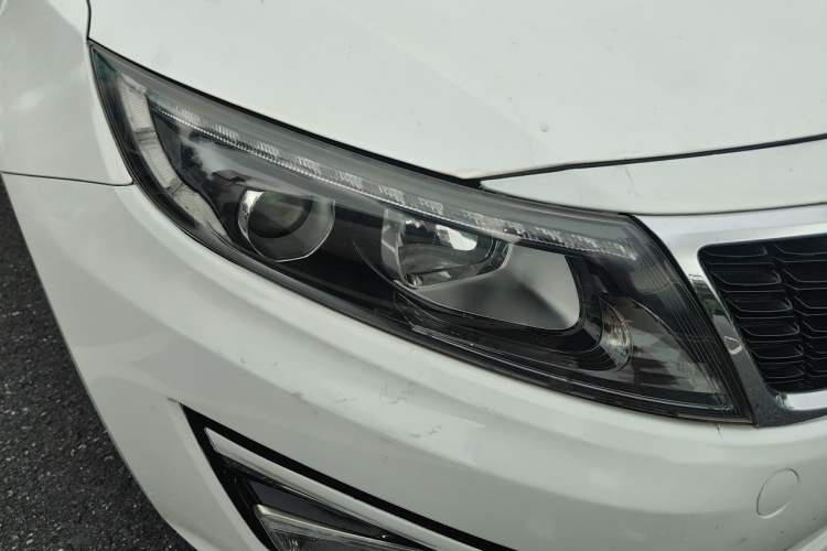 Used Kia K5 2014 2.0L Automatic LUXURY Right Front Headlight