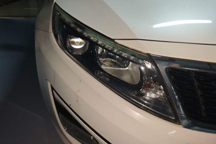 Used Kia K5 2014 2.0L Automatic LUXURY Right Front Headlight