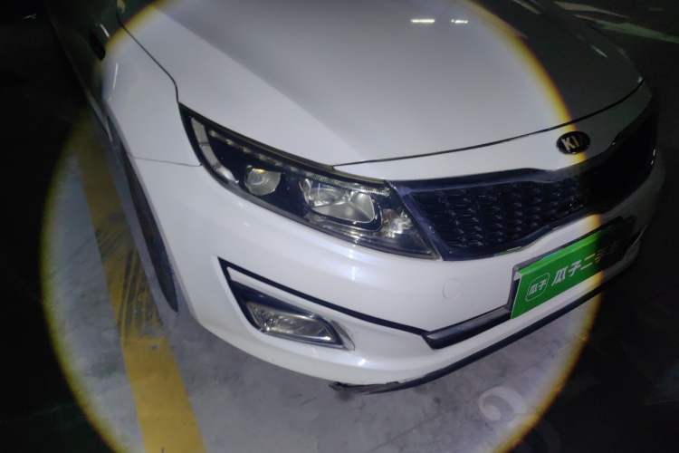 Used Kia K5 2014 2.0L Automatic PREMIUM Right Front Headlight