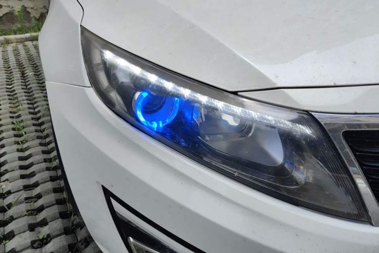 Used Kia K5 2014 2.0L Manual GL Right Front Headlight