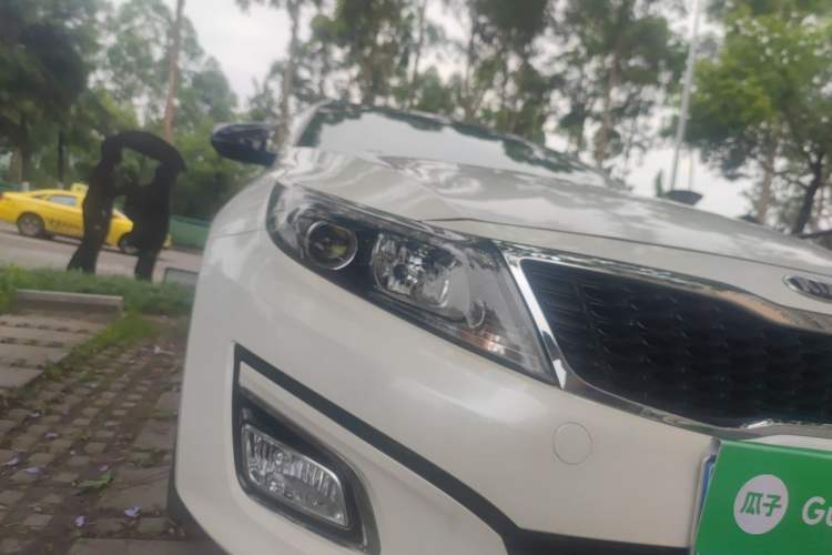 Used Kia K5 2014 2.0L Automatic LUXURY Right Front Headlight