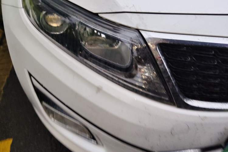 Used Kia K5 2014 2.0L Automatic LUXURY Right Front Headlight