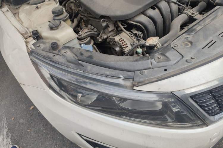 Used Kia K5 2014 2.0L Automatic LUXURY Right Front Headlight