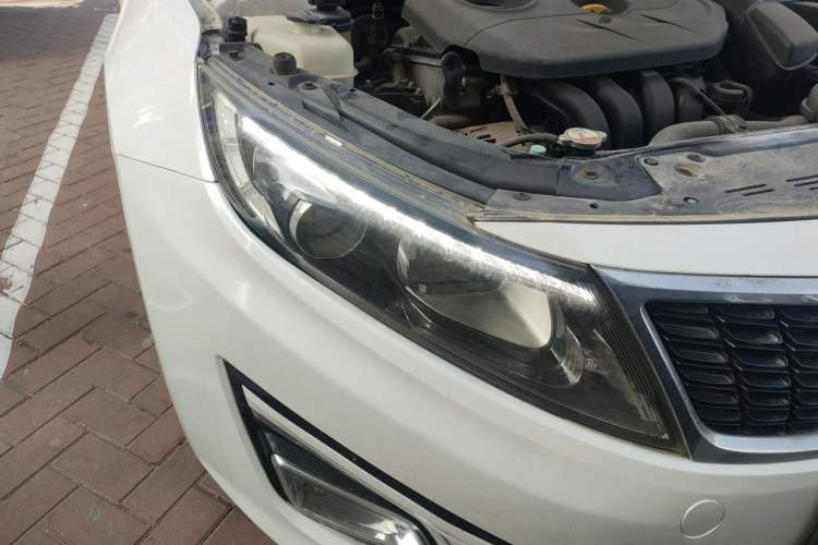 Used Kia K5 2014 2.0L Automatic LUXURY Right Front Headlight