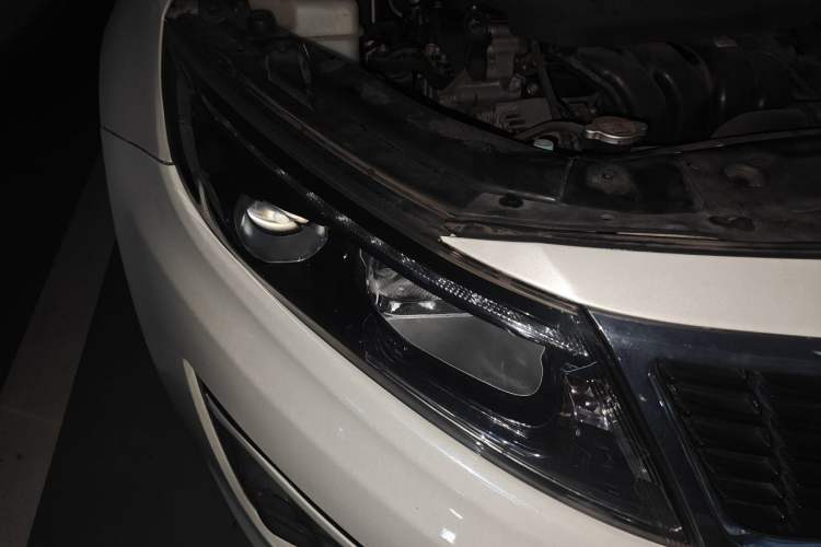 Used Kia K5 2014 2.0L Automatic LUXURY Right Front Headlight