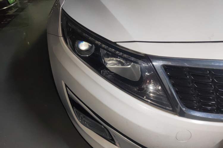 Used Kia K5 2014 2.0L Automatic LUXURY Right Front Headlight