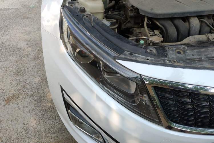 Used Kia K5 2014 2.0L Automatic LUXURY Right Front Headlight