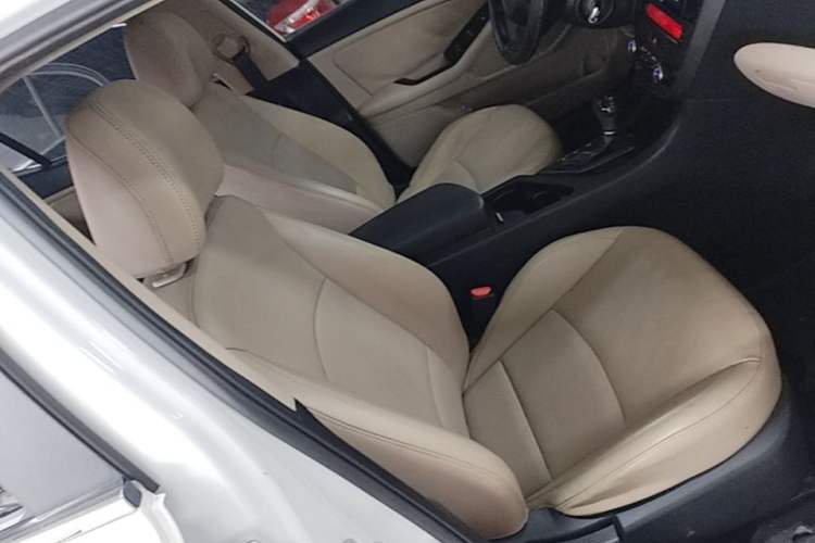 Used Kia K5 2014 2.0L Automatic GLS Right Front Seat