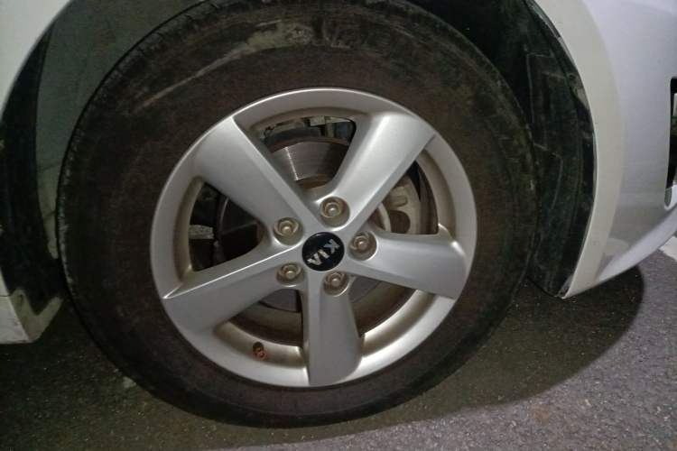 Used Kia K5 2014 2.0L Automatic GL Right Front Wheel Hub