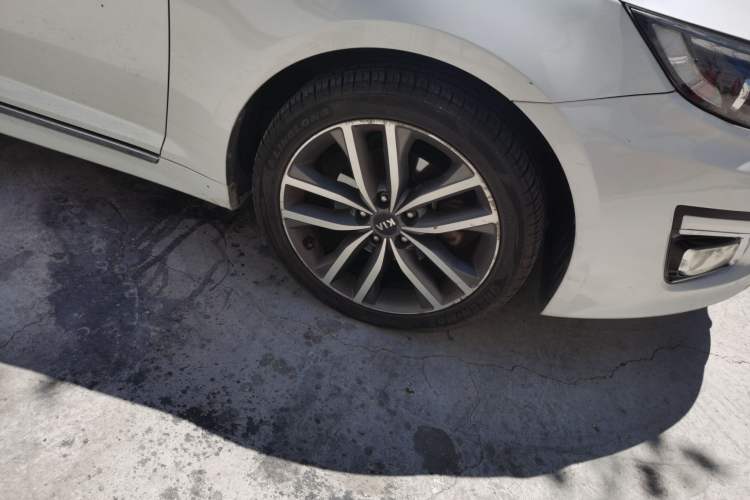 Used Kia K5 2014 2.0T Automatic T-PREMIUM Right Front Wheel Hub
