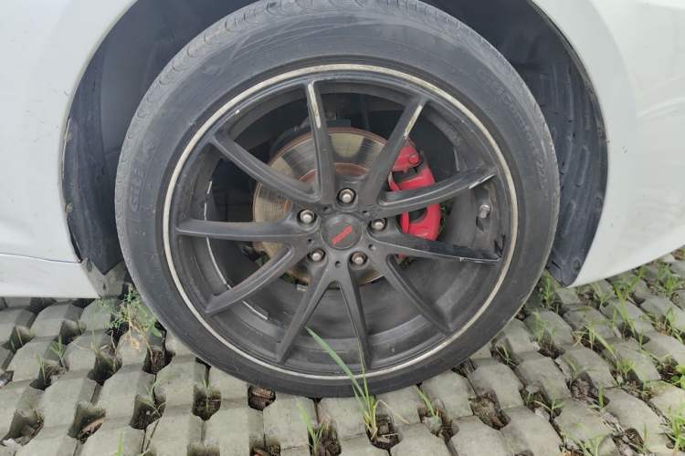 Used Kia K5 2014 2.0L Manual GL Right Front Wheel Hub