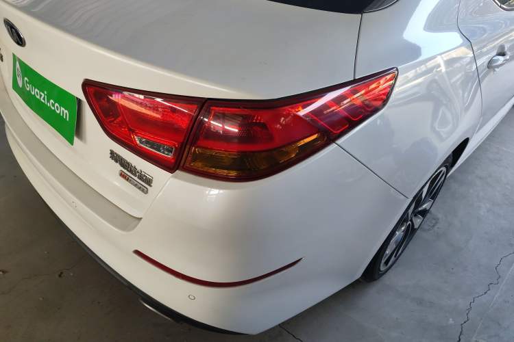 Used Kia K5 2014 2.0L Automatic LUXURY Right Rear Taillight