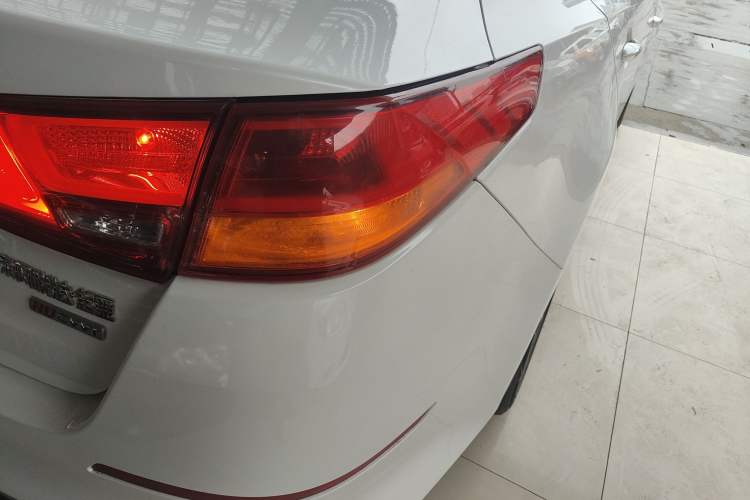 Used Kia K5 2014 2.0L Automatic LUXURY Right Rear Taillight