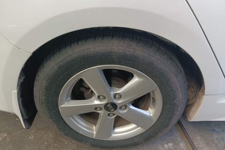 Used Kia K5 2014 2.0L Manual GL Right Rear Wheel Hub
