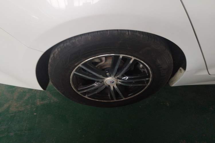 Used Kia K5 2014 2.0L Automatic GL Right Rear Wheel Hub
