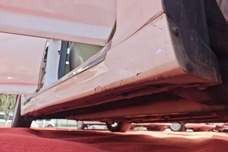 Used Kia K5 2014 2.0L Automatic GL Right Side Sill
