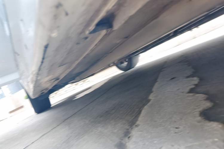 Used Kia K5 2014 2.0L Automatic LUXURY Right Side Sill