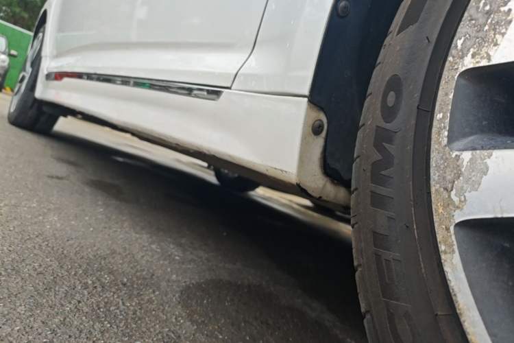 Used Kia K5 2014 2.0L Automatic LUXURY Right Side Sill