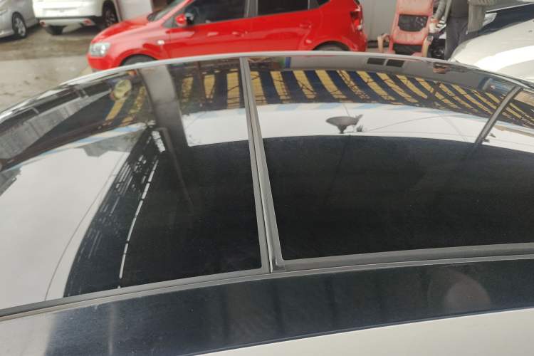 Used Kia K5 2014 2.0L Automatic LUXURY Roof