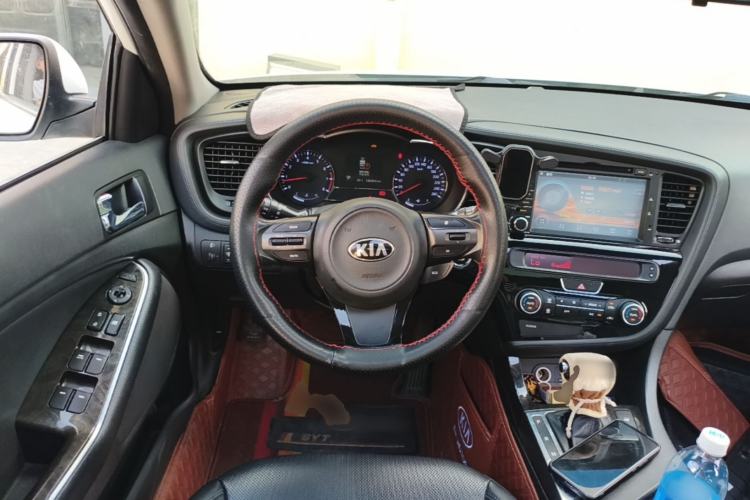Used Kia K5 2014 2.0L Automatic LUXURY Steering Wheel