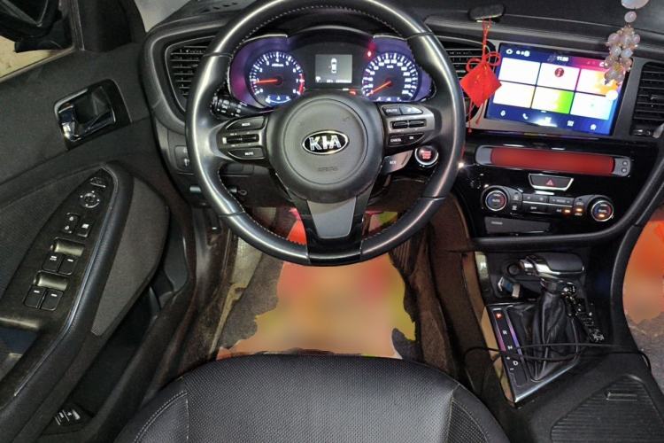 Used Kia K5 2014 2.0L Automatic LUXURY Steering Wheel