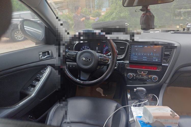 Used Kia K5 2014 2.0L Automatic LUXURY Steering Wheel
