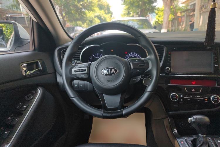 Used Kia K5 2014 2.0L Automatic LUXURY Steering Wheel