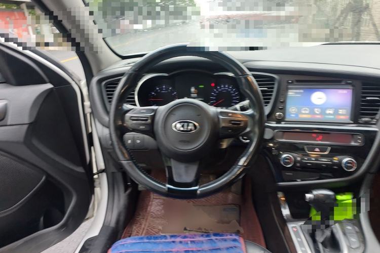 Used Kia K5 2014 2.0L Automatic LUXURY Steering Wheel