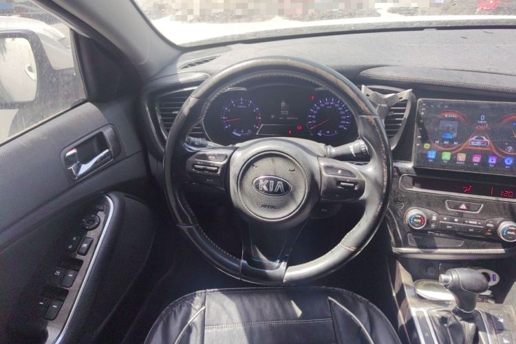 Used Kia K5 2014 2.0L Automatic LUXURY Steering Wheel