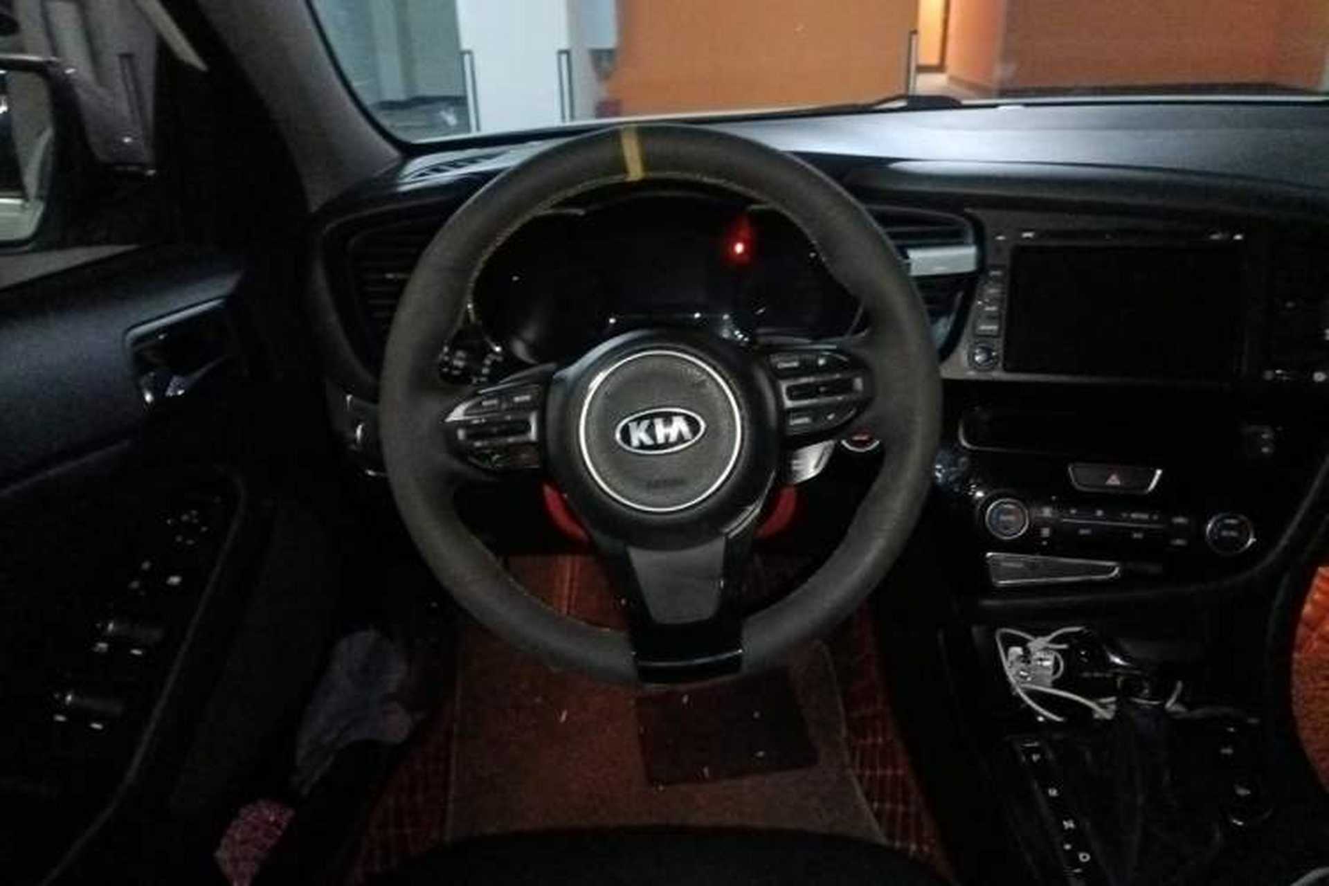 Used Kia K5 2014 2.0L Automatic LUXURY Steering Wheel