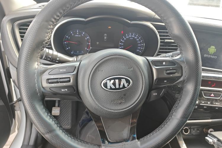 Used Kia K5 2014 2.0L Automatic LUXURY Steering Wheel