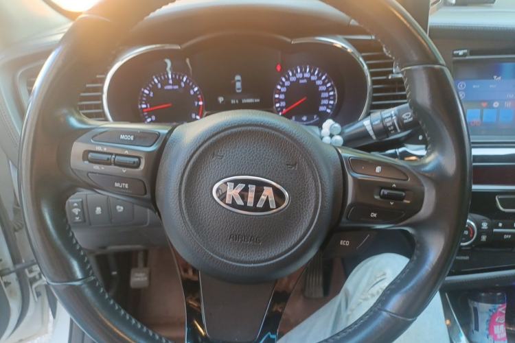Used Kia K5 2014 2.0L Automatic LUXURY Steering Wheel