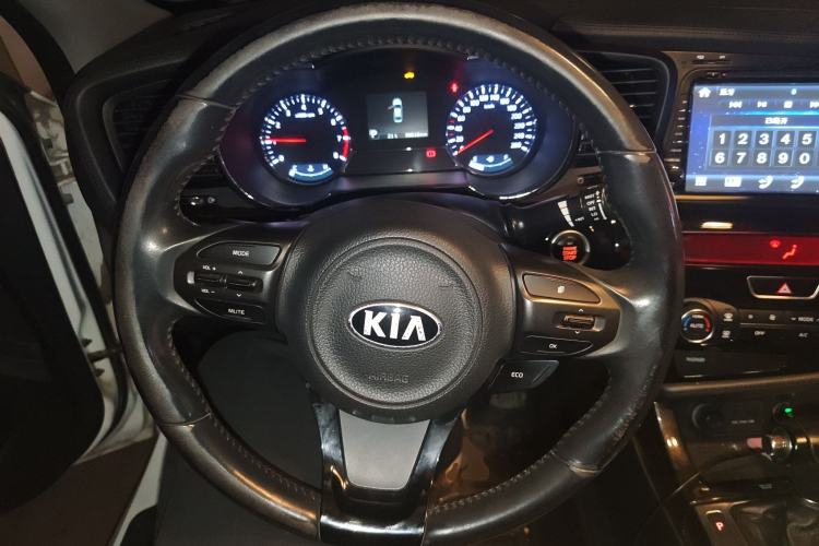 Used Kia K5 2014 2.0L Automatic LUXURY Steering Wheel