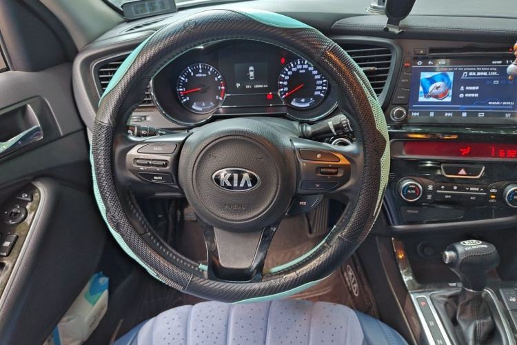 Used Kia K5 2014 2.0L Automatic LUXURY Steering Wheel