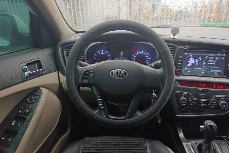 Used Kia K5 2014 2.0T Automatic Steering Wheel