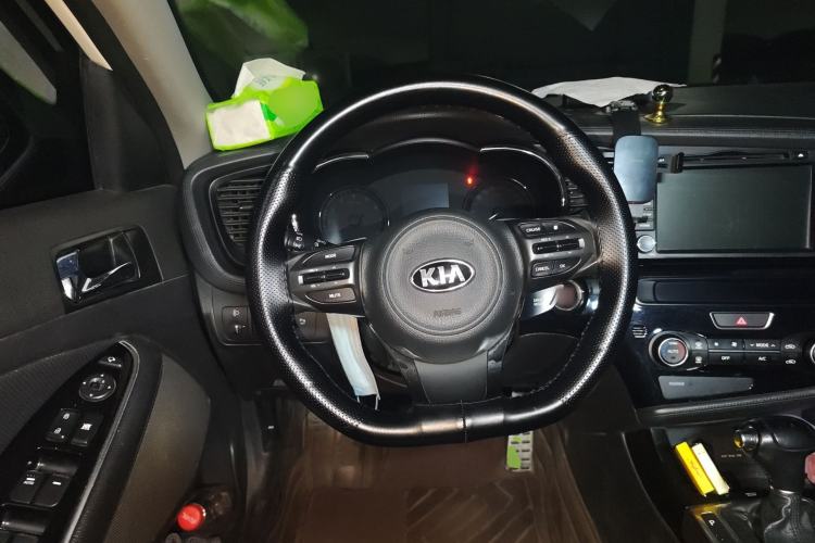Used Kia K5 2014 2.0T Automatic T-PREMIUM Steering Wheel