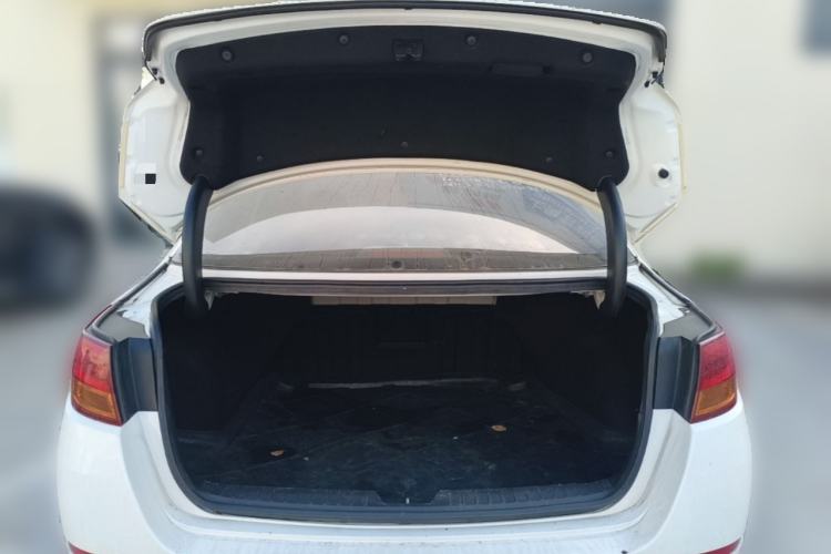 Used Kia K5 2014 2.0L Automatic LUXURY Trunk